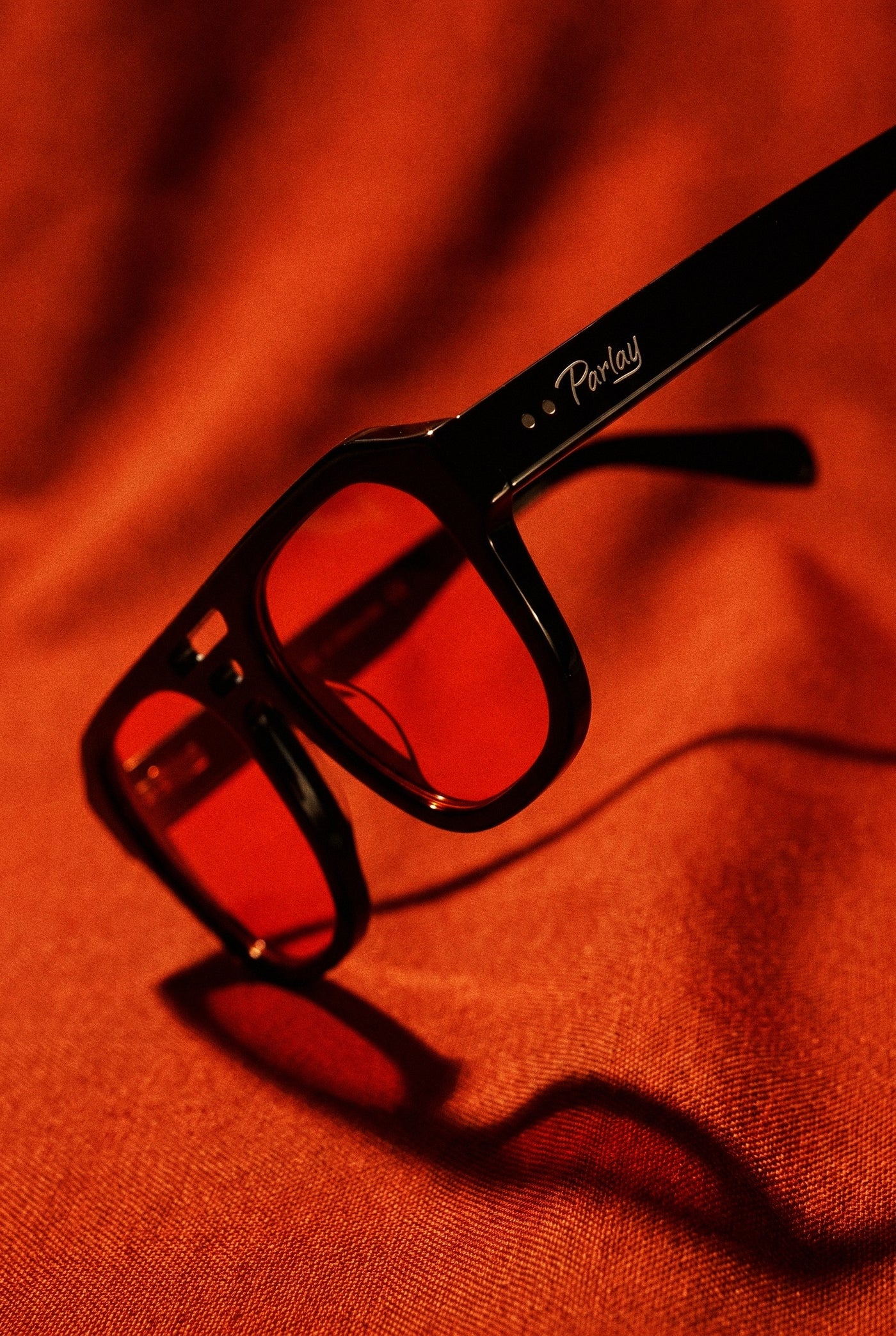 The right light for every hour.